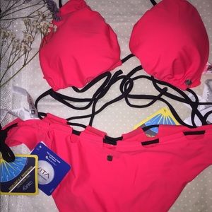 Fabletics Never-Worn Full- Set Bathing Suit